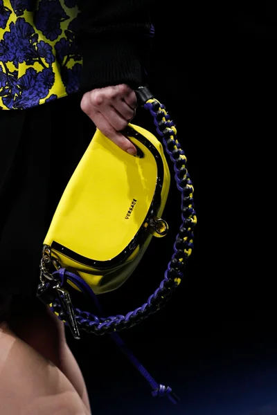 Look 64